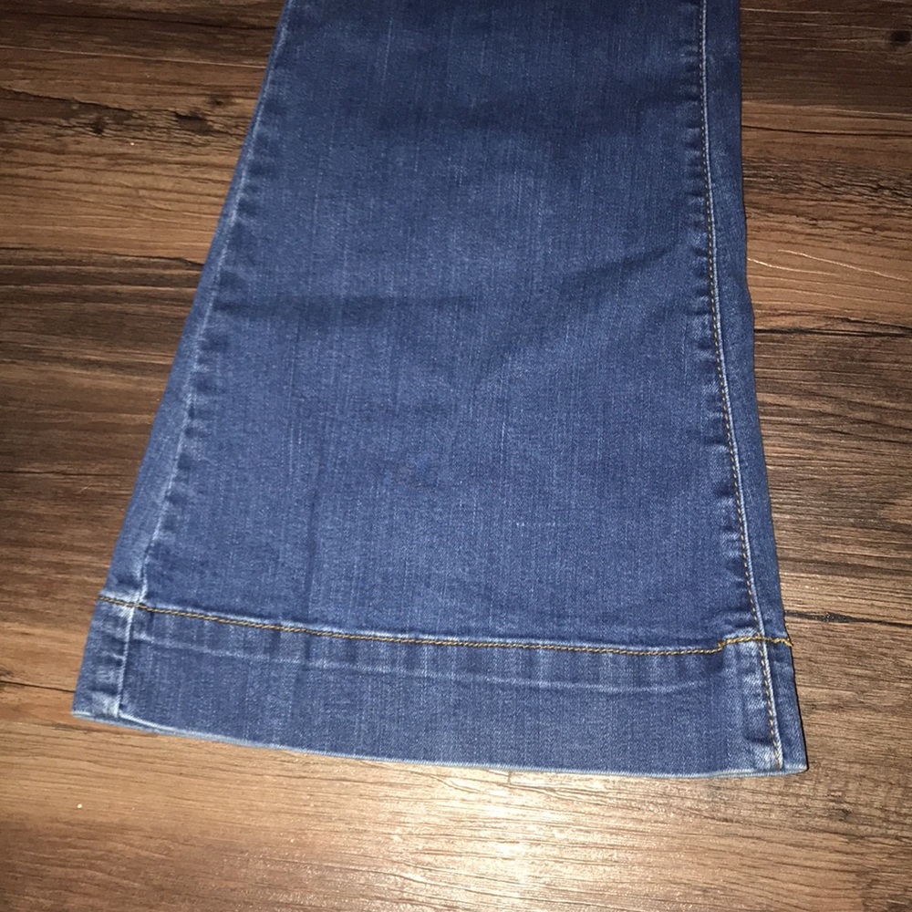 SOLD⭐️NWOT boutique Bell bottom jeans - Picture 7 of 10